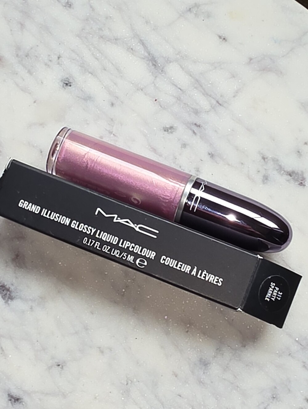 RARE MAC Cosmetics Grand Illusion Glossy Liquid Lipcolour - "PARTY SPARKLE"